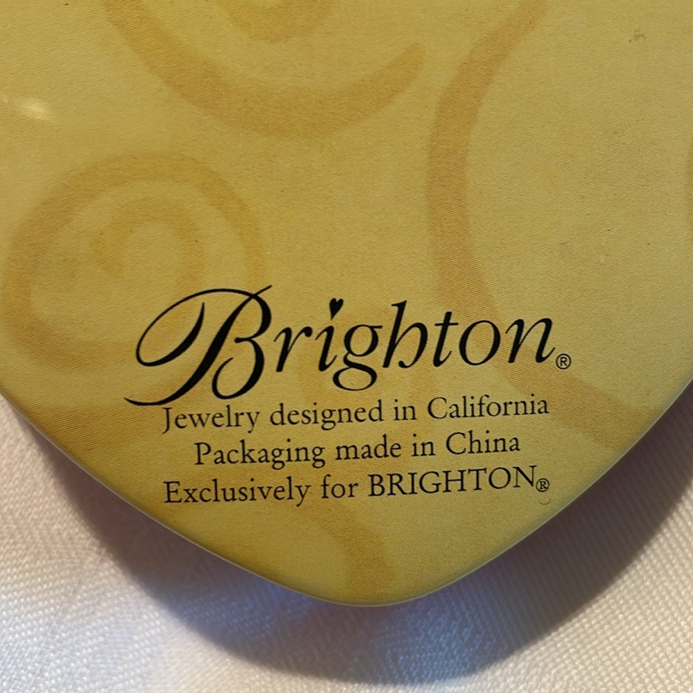 Brighton heart tins, 3 count - Picture 6 of 6